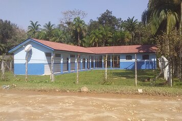 Comunidade rural do Serra Negra recebe escola revitalizada