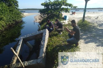 SUPERAGUI ? PREFEITURA DE GUARAQUEÇABA ENVIA EQUIPE TÉCNICA PARA VERIFICAR SITUAÇÃO DE TRAPICHE E PONTES NA ILHA