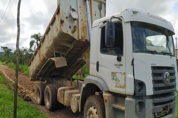 Secretaria de Obras e Transportes realiza manutenções no Bairro Morrinho